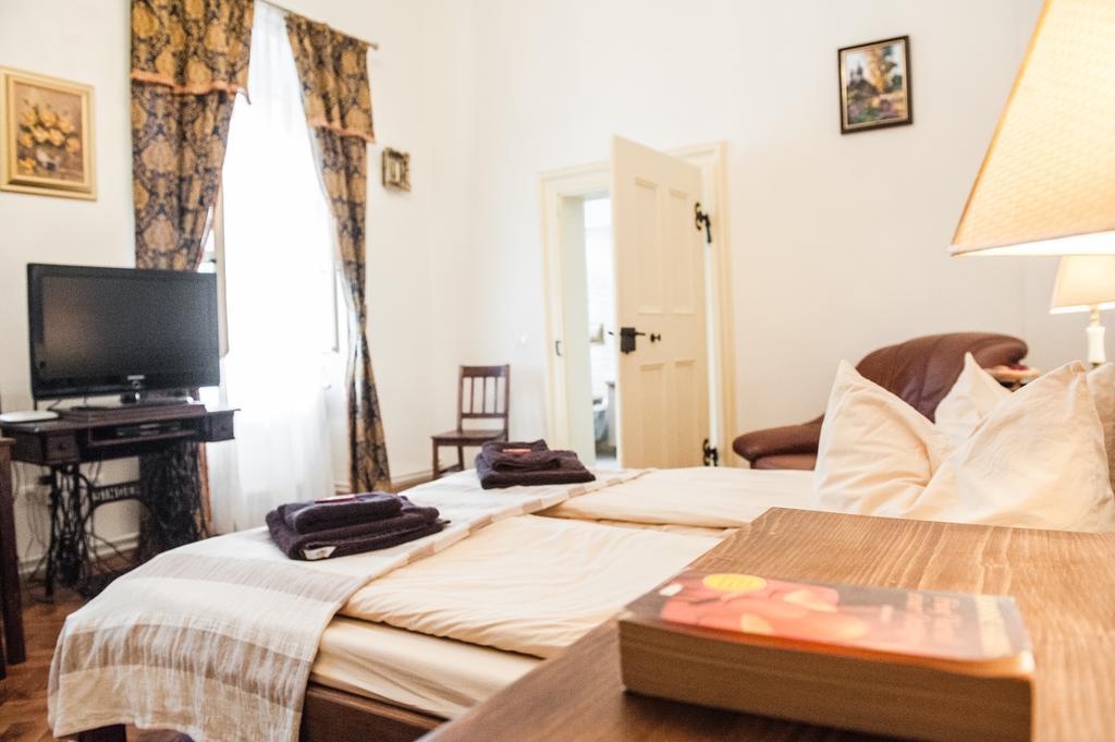 Brukenthal Central Apartments Сибиу Екстериор снимка